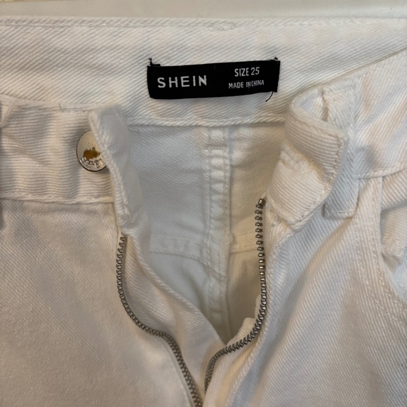 Size 25 white jeans - Picture 2 of 3